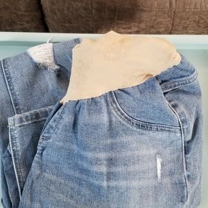 Jessica Simpson maternity jeans